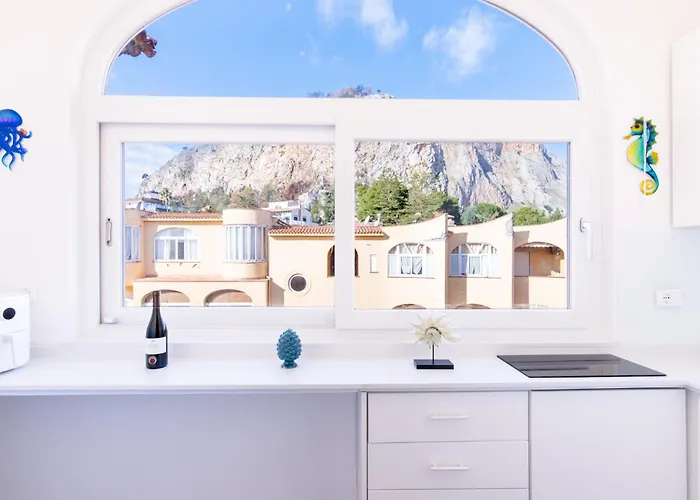 Sofia's At Mondello * Παλέρμο