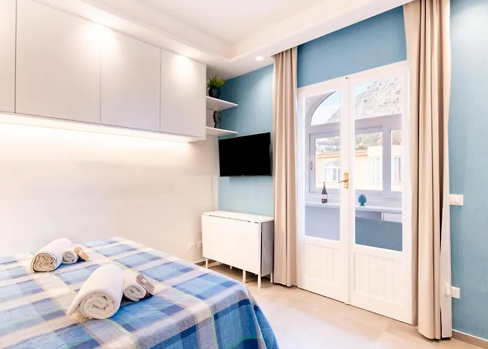 Sofia's At Mondello * 巴勒莫